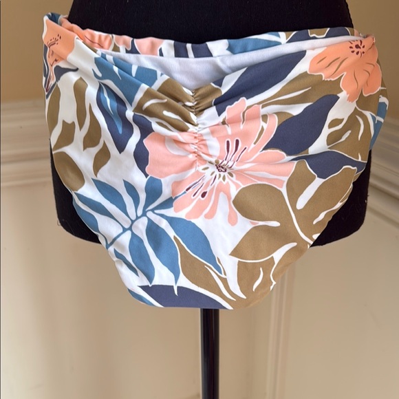 Raisins Floral Bikini Set - Pink, Blue, Brown sz Medium - Picture 9 of 12